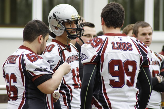 北青：约十人获国足新帅面试资格，邵佳一、李霄鹏等在列