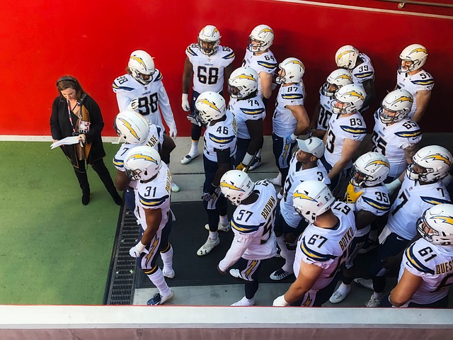 土媒：卢克曼接受加拉塔萨雷900万欧年薪，在等俱乐部谈妥