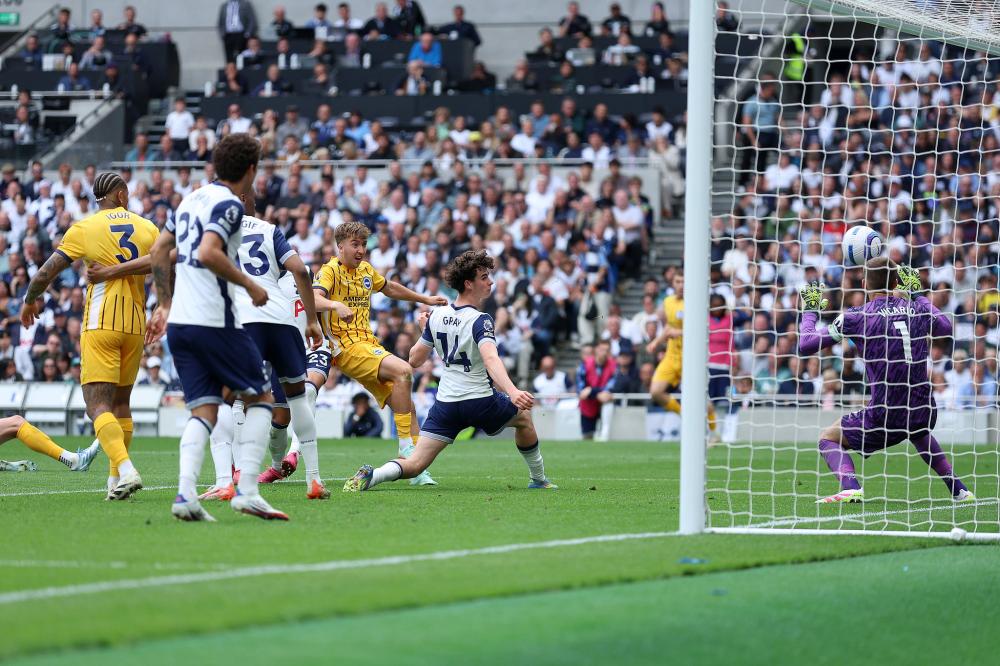 昔日上港03青训五虎！为何现在一个都没踢出来，两人还沦落中甲