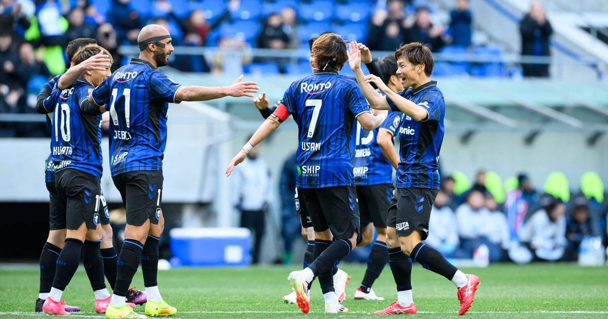 泽林斯基：制胜球有运气加持；为避免停赛未过多参与身体对抗